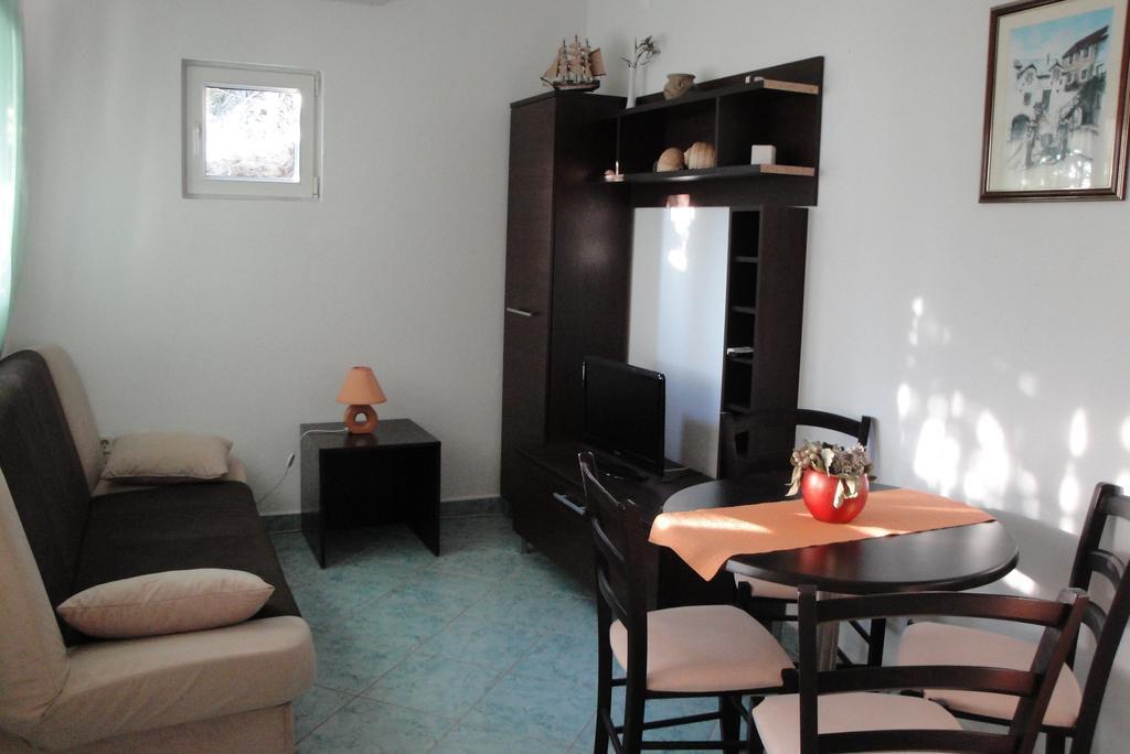 Apartment Hortenzija Baška Voda Pokoj fotografie